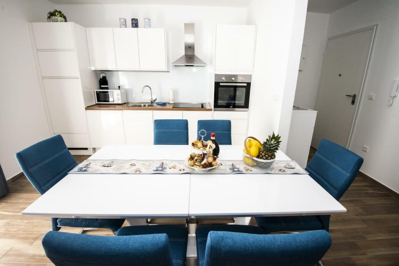 Blue Pearl Apartment Rogoznica  Eksteriør bilde